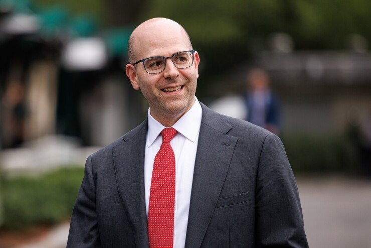 Fed’s Miran: Banks should hold more Treasuries, less reserves